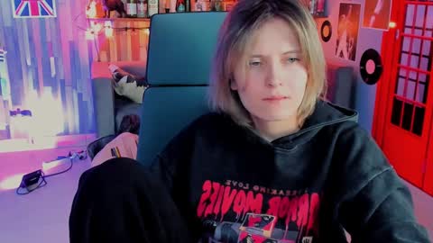 Snapshot of lolaasmus chatting on 7, 1, 2025 I consider myself the god Loki but life just calls me LOL online show from 7, 1, 2025