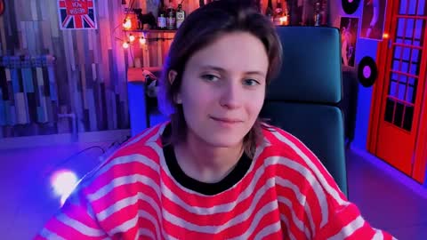 Snapshot of lolaasmus chatting on 8, 1, 2025 I consider myself the god Loki but life just calls me LOL online show from 8, 1, 2025