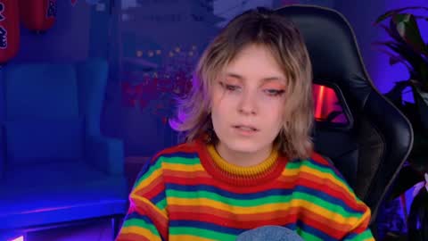 Snapshot of lolaasmus chatting on 15, 1, 2025 I consider myself the god Loki but life just calls me LOL online show from 15, 1, 2025