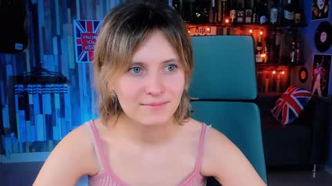 Snapshot of lolaasmus chatting on 17, 1, 2025 I consider myself the god Loki but life just calls me LOL online show from 17, 1, 2025