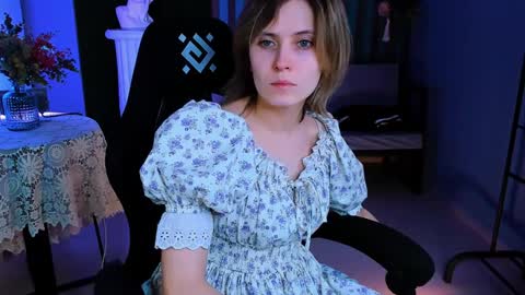 Snapshot of lolaasmus chatting on 23, 1, 2025 I consider myself the god Loki but life just calls me LOL online show from 23, 1, 2025