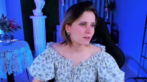 Snapshot of lolaasmus chatting on 23, 1, 2025 I consider myself the god Loki but life just calls me LOL online show from 23, 1, 2025