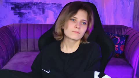 Snapshot of lolaasmus chatting on 5, 2, 2025 I consider myself the god Loki but life just calls me LOL online show from 5, 2, 2025