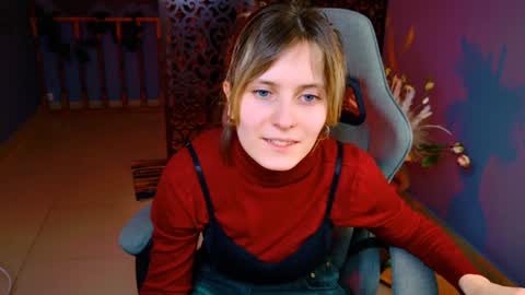 Snapshot of lolaasmus chatting on 6, 2, 2025 I consider myself the god Loki but life just calls me LOL online show from 6, 2, 2025