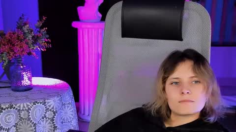 Snapshot of lolaasmus chatting on 12, 2, 2025 I consider myself the god Loki but life just calls me LOL online show from 12, 2, 2025