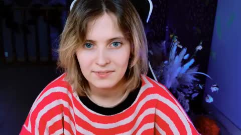 Snapshot of lolaasmus chatting on 15, 2, 2025 I consider myself the god Loki but life just calls me LOL online show from 15, 2, 2025