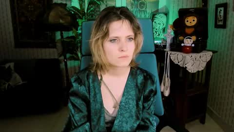 Snapshot of lolaasmus chatting on 19, 2, 2025 I consider myself the god Loki but life just calls me LOL online show from 19, 2, 2025