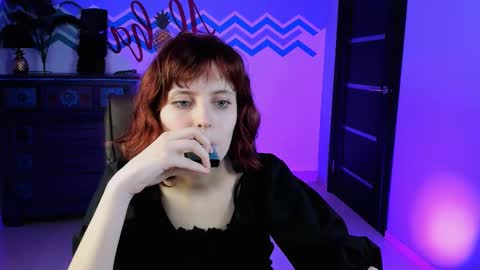 Snapshot of lolaasmus chatting on 11, 3, 2025 I consider myself the god Loki but life just calls me LOL online show from 11, 3, 2025