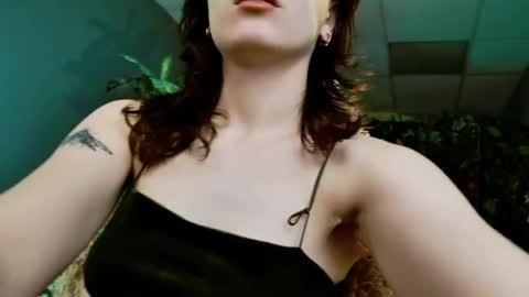 Snapshot of lolaasmus chatting on 10, 4, 2026 I consider myself the god Loki but life just calls me LOL online show from 10, 4, 2026