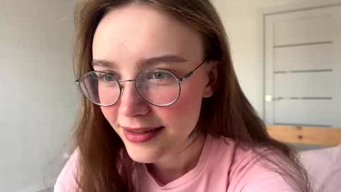 lolaatate online show from 23, 3, 2026