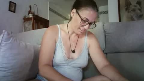 LOLA HUESO y ERIC online show from 27, 7, 2026