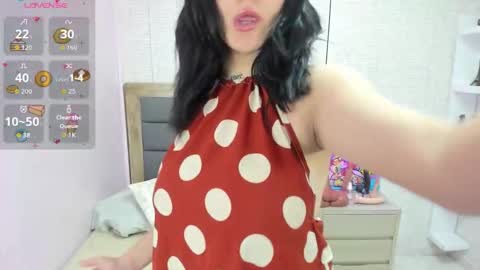 Snapshot of lolamaxi chatting on 6, 10, 2025 LOLA online show from 6, 10, 2025