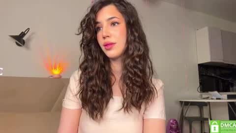 lolateasex online show from 7, 4, 2026