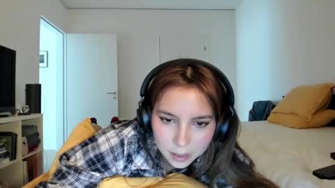 Lola doll online show from 13, 4, 2026