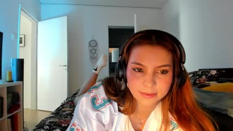 Snapshot of lolaverse chatting on 6, 5, 2026 Lola doll online show from 6, 5, 2026