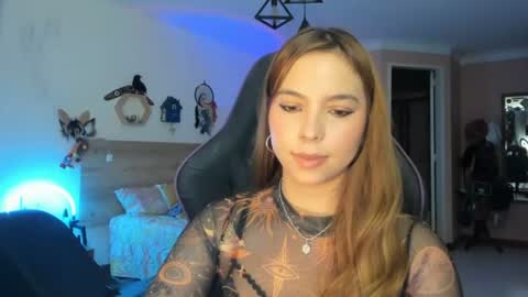 Snapshot of lolaverse chatting on 25, 7, 2026 Lola doll online show from 25, 7, 2026