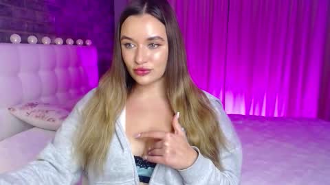 Snapshot of lollidoli__ chatting on 3, 2, 2026 Victoria online show from 3, 2, 2026