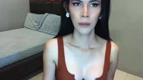 Snapshot of lolly_lips69 chatting on 18, 12, 2025 hana online show from 18, 12, 2025