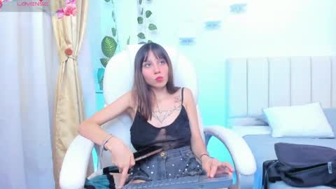 Loly online show from 14, 5, 2026