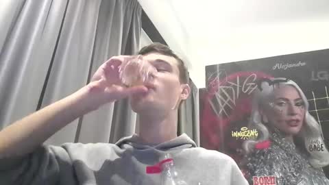 london_tomy online show from 14, 12, 2025