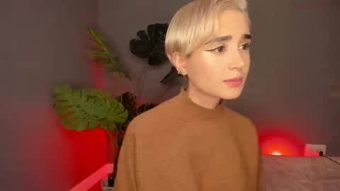 Snapshot of lonelly_lolly98 chatting on 22, 2, 2025 SABRINA online show from 22, 2, 2025