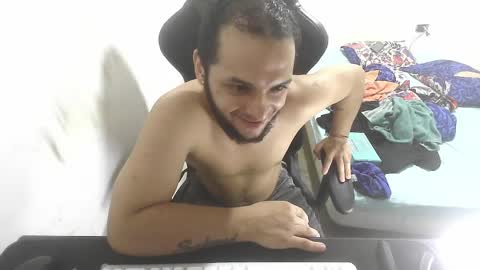 Snapshot of long_dick_boy_ chatting on 21, 4, 2026 Marvin Santiago online show from 21, 4, 2026