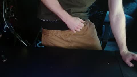 Snapshot of loofy_art chatting on 7, 12, 2024 Loofy Art online show from 7, 12, 2024