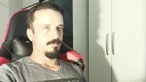 Snapshot of lookaz4010 chatting on 1, 1, 2025 Lucas online show from 1, 1, 2025