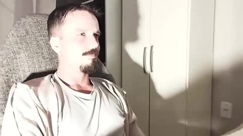 Snapshot of lookaz4010 chatting on 10, 10, 2025 Lucas online show from 10, 10, 2025