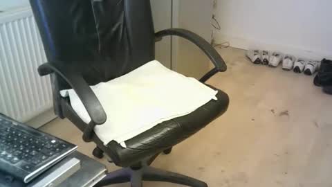 Lookingforx666 online show from 24, 3, 2026