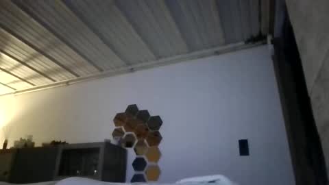 Snapshot of loonelyy chatting on 7, 1, 2026 loonelyy online show from 7, 1, 2026