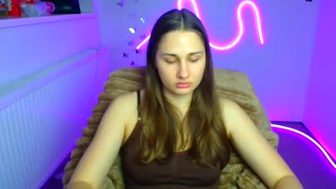 Lora online show from 4, 4, 2026