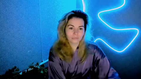 Lora online show from 13, 1, 2026