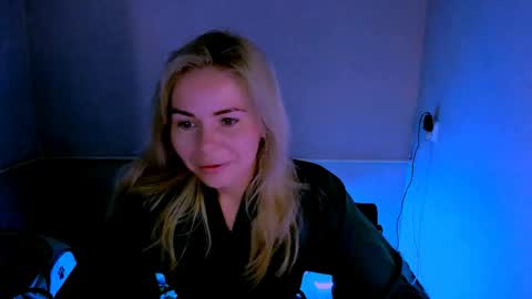 Lora online show from 16, 4, 2026