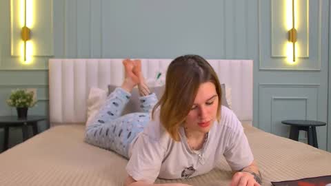 Lora online show from 14, 10, 2025