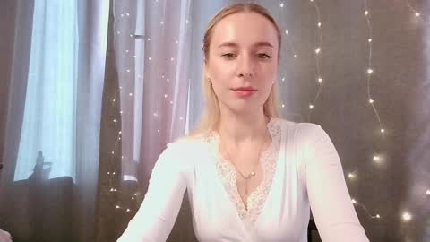 Snapshot of loravine chatting on 29, 3, 2026 loravine online show from 29, 3, 2026