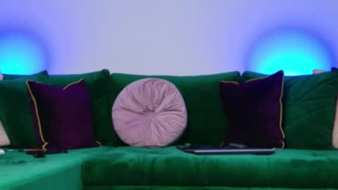Snapshot of lorawarnner chatting on 18, 4, 2026 Miss online show from 18, 4, 2026
