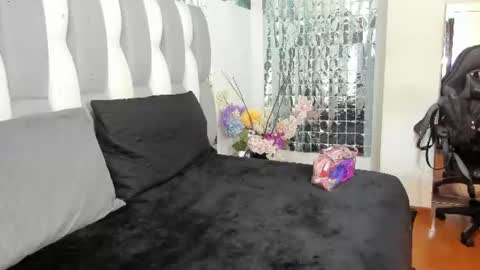 Loren   online show from 17, 6, 2026