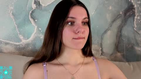 Chloe for Fan BlackHole online show from 12, 4, 2026