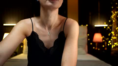 Snapshot of lorettelorenaa chatting on 4, 7, 2026 LoretteLorena online show from 4, 7, 2026