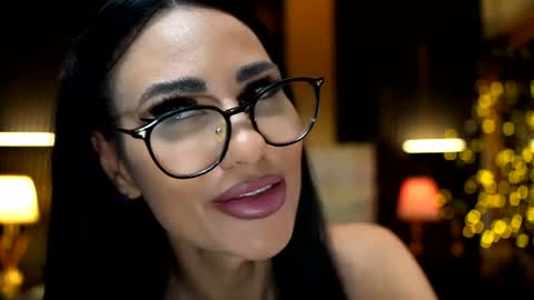 Snapshot of lorettelorenaa chatting on 5, 7, 2026 LoretteLorena online show from 5, 7, 2026