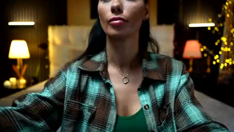 Snapshot of lorettelorenaa chatting on 6, 7, 2026 LoretteLorena online show from 6, 7, 2026