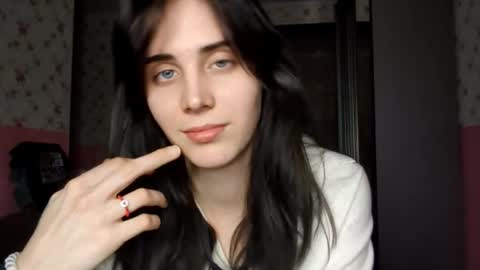 Kira online show from 12, 11, 2025