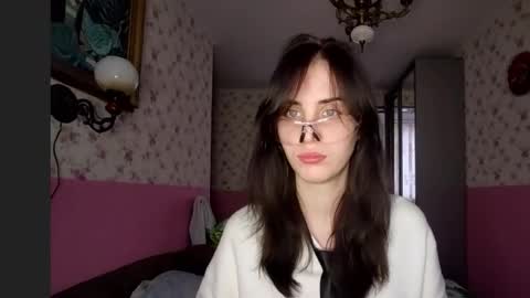 Kira online show from 2, 12, 2025