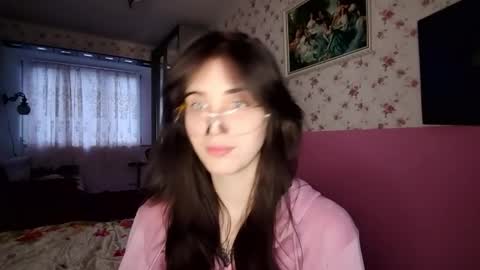 Kira online show from 5, 12, 2025