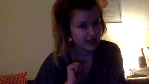 Snapshot of lou880432 chatting on 6, 3, 2025 lou880432 online show from 6, 3, 2025