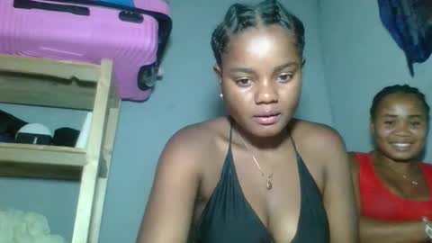 Snapshot of louane98 chatting on 18, 2, 2026 louane98 online show from 18, 2, 2026