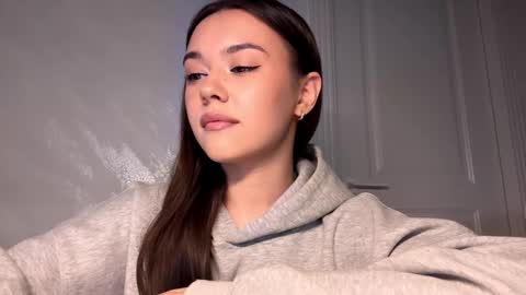 Lana online show from 9, 3, 2026