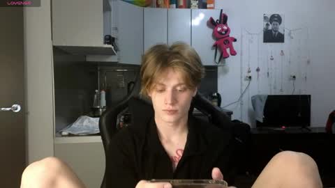 louie_evans online show from 28, 3, 2026