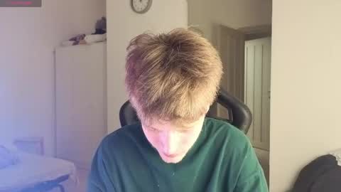 Snapshot of louie_evans chatting on 6, 5, 2026 louie_evans online show from 6, 5, 2026
